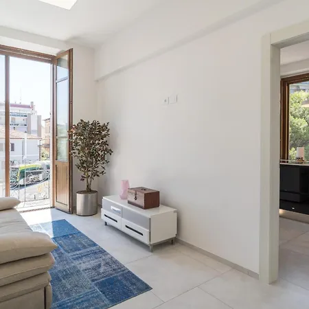 Pellico House Apartment *